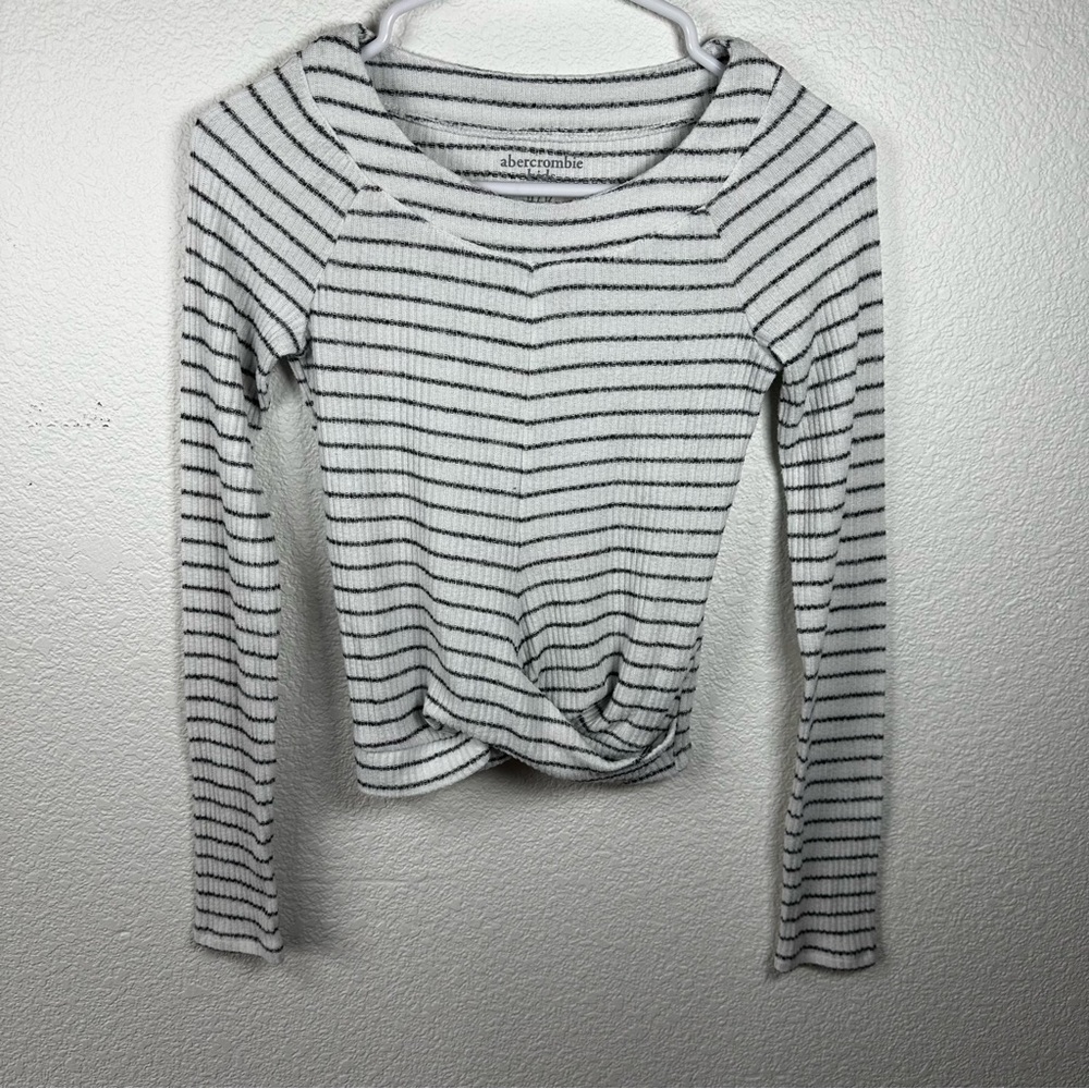 Abercrombie Kids Striped Ribbed Long Sleeve‎ Twist Front Top Size 11/12